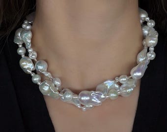 Collar llamativo de perlas barrocas blancas naturales de gran tamaño / Brillo iridiscente, hecho a mano, pieza única.