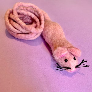 Cat Toy, Handmade Felted Toy Mouse, teaser toys, Eco friendly Pet toys Pink