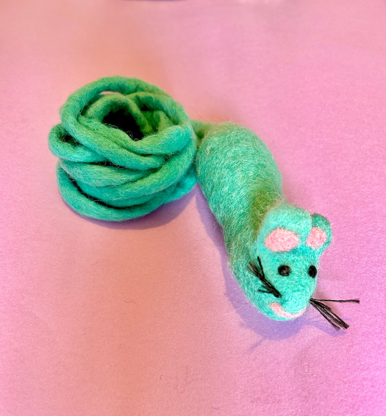 Cat Toy, Handmade Felted Toy Mouse, teaser toys, Eco friendly Pet toys Turquoise