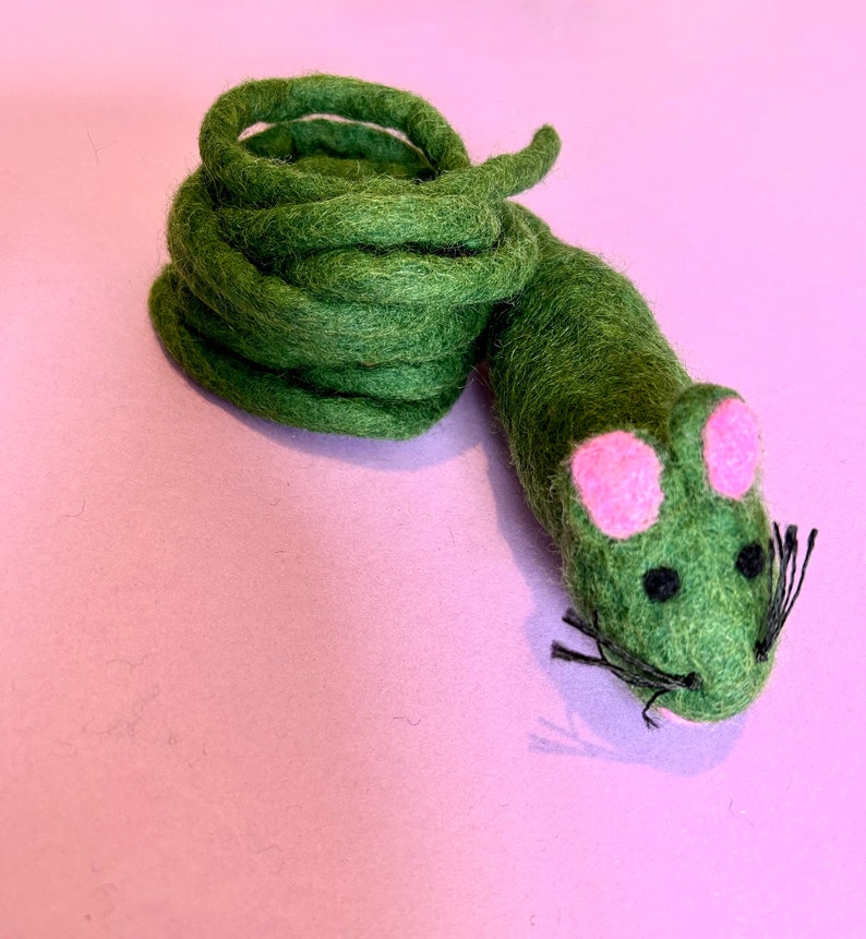 Cat Toy, Handmade Felted Toy Mouse, teaser toys, Eco friendly Pet toys Green
