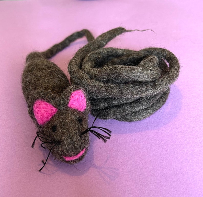 Cat Toy, Handmade Felted Toy Mouse, teaser toys, Eco friendly Pet toys Grey