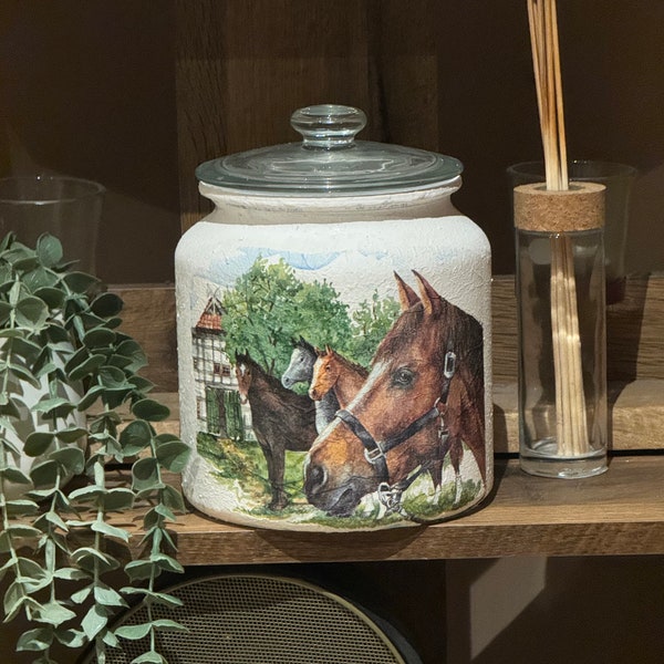 Stunning horse Decoupaged treat/cookie jar.