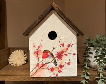 Stunning Robin Decoupaged Wooden Birdhouse.