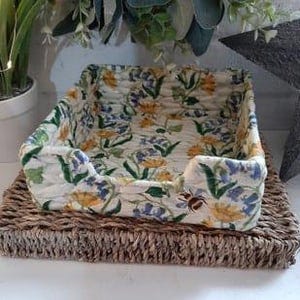 Splendidi porta tovaglioli decorati con découpage ispirati a Emma Bridgewater.