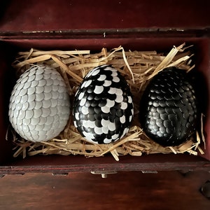 How to Train Your Dragon Inspired Dragon Eggs