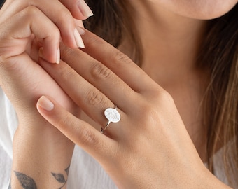 Custom Birthflower Ring - Personalized Birthflower Ring - Engraved Flower Ring - Dainty Ring - Birth Mounts Flower Ring - Unique Ring
