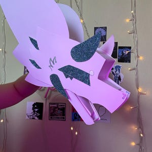 Green paper dragon puppet (MOVING EARS)
