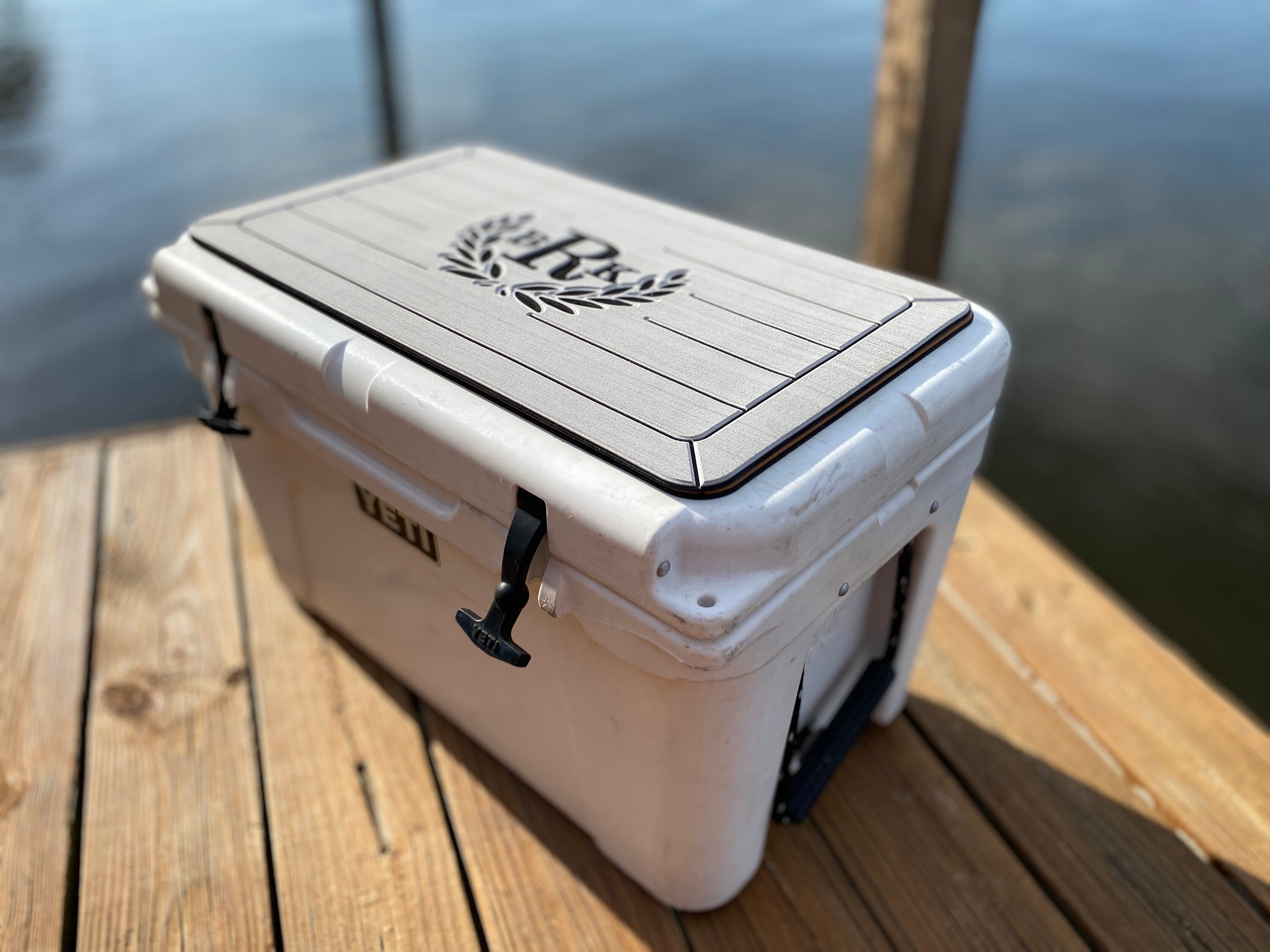 Cooler Pad Top Cover Fits YETI Roadie 24 cooler is Not Included Seadek Eva  Foam Mat Comfort Cushion Seat Custom Pad Bonefish SG/B 