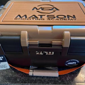 Personalized YETI Roadie 60 Cooler Lid Cover, Non-Skid EVA Foam Bild 14