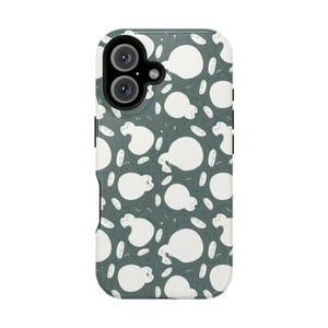 Custodia magnetica MagSafe Tough per iPhone Pro Max 16 a tema Pokemon Snorlax All Over