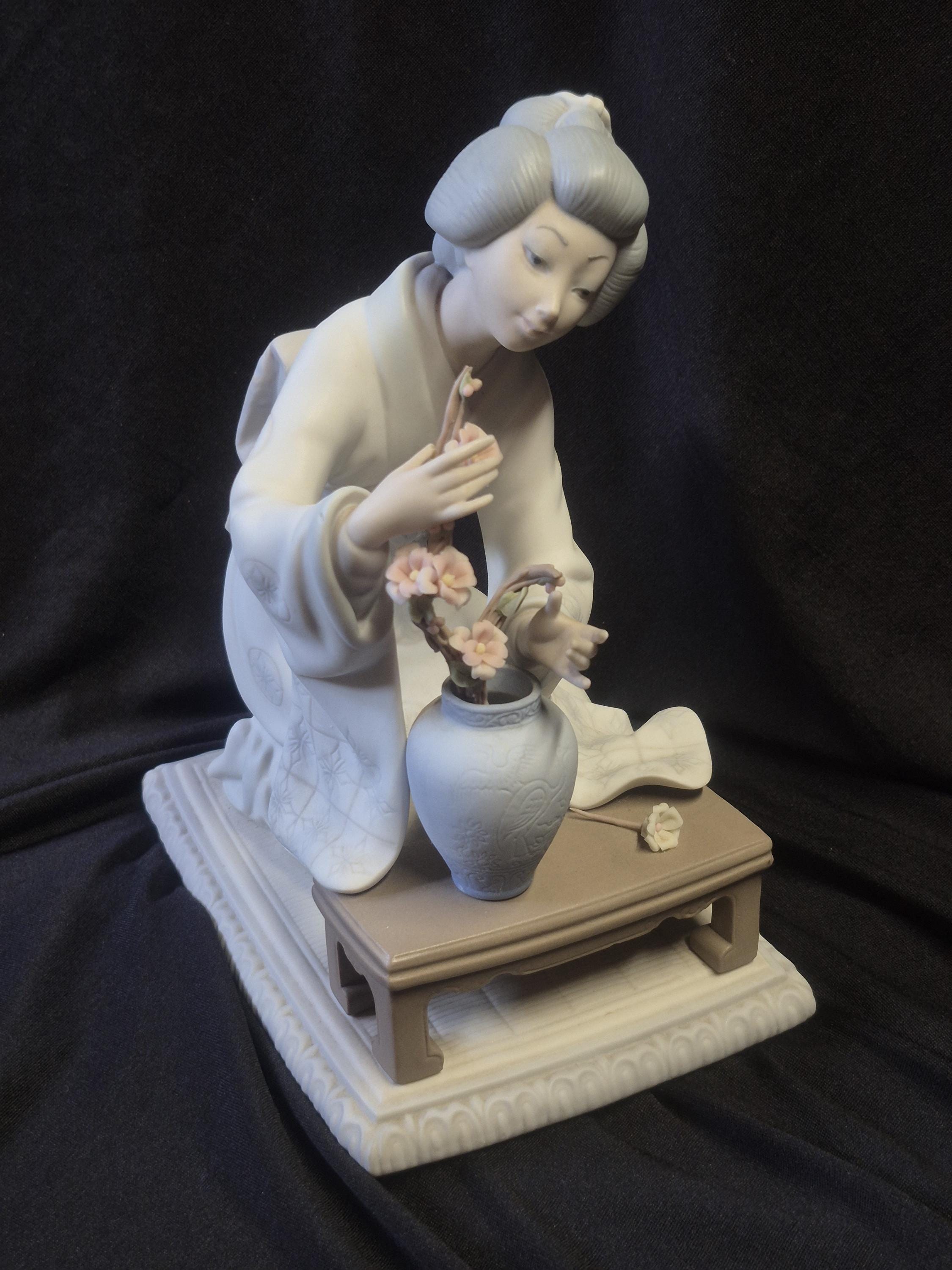 Lladro Flower Arranging Geisha Figurine - Etsy