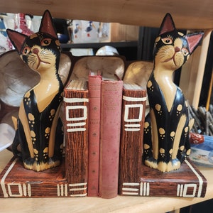Wooden Cat bookends