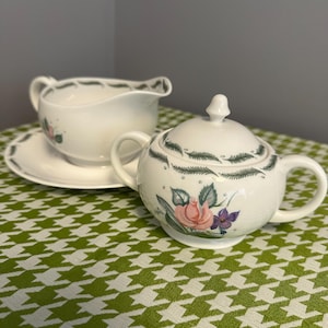 Vintage SUSIE COOPER Fine Bone China &quot;Fragrance&quot; Design, Trio C485, Milk Jug Saucer w/Plate, Sugar Container, England Wedgwood, Kitchen, Vtg