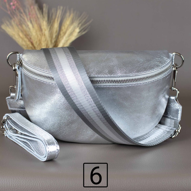 Silber Leder Bauchtasche für Frauen mit gemustertem Riemen Schulter Crossbody Damen Umhängetasche silber Hardware breitem Träger Geschenk Bild 7