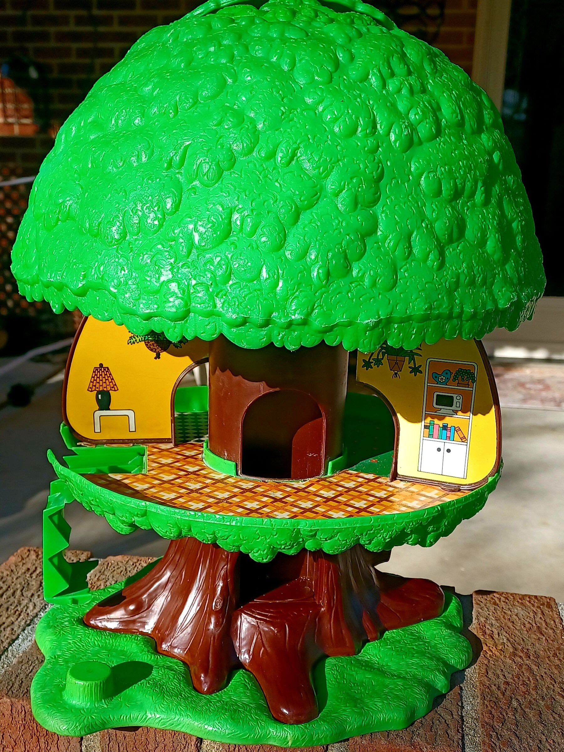 Tree Tots Playset by Kenner. Pop up Tree House W/ Working Elevator & Fold Down Slide. Groovy ...