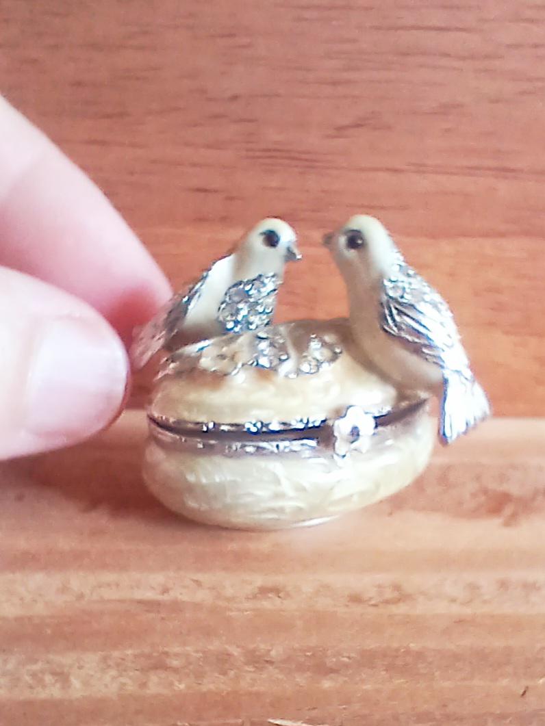 Jay Strongwater Love Birds Box: Ivory Enamel, Swarovski Crystals