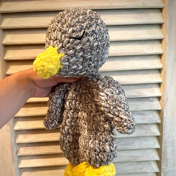 Poussin noué au crochet Câlin au crochet, cadeau pour bébé au crochet, décoration pour chambre d'enfant au crochet, poussin Lovey au crochet, cadeau pour enfants au crochet