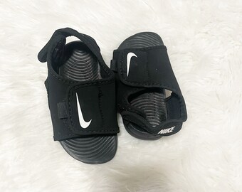 NIKE SANDALS