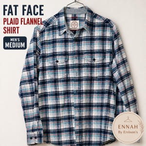 Peut inclure: Une chemise en flanelle à carreaux bleus, blancs et marine, avec deux poches de poitrine et des poignets boutonnés. La chemise est étiquetée "FAT FACE PLAID FLANNEL SHIRT" et est une taille moyenne pour hommes.