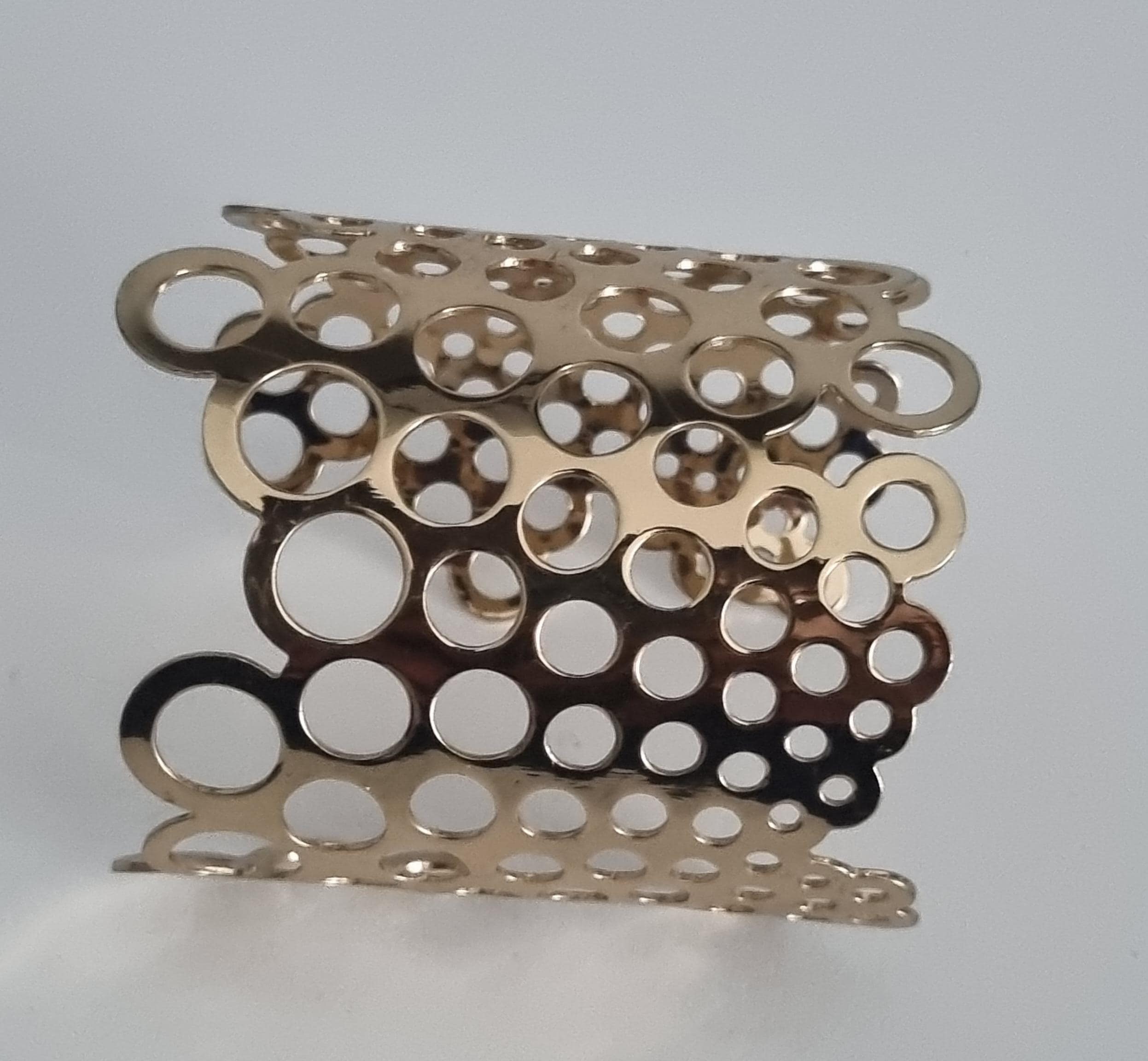 paco rabanne Mattシルバー ロゴ ヴィンテージ ブローチ i79 Rare Signed Paco Rabanne Modernist Silver & Gold Tone Round