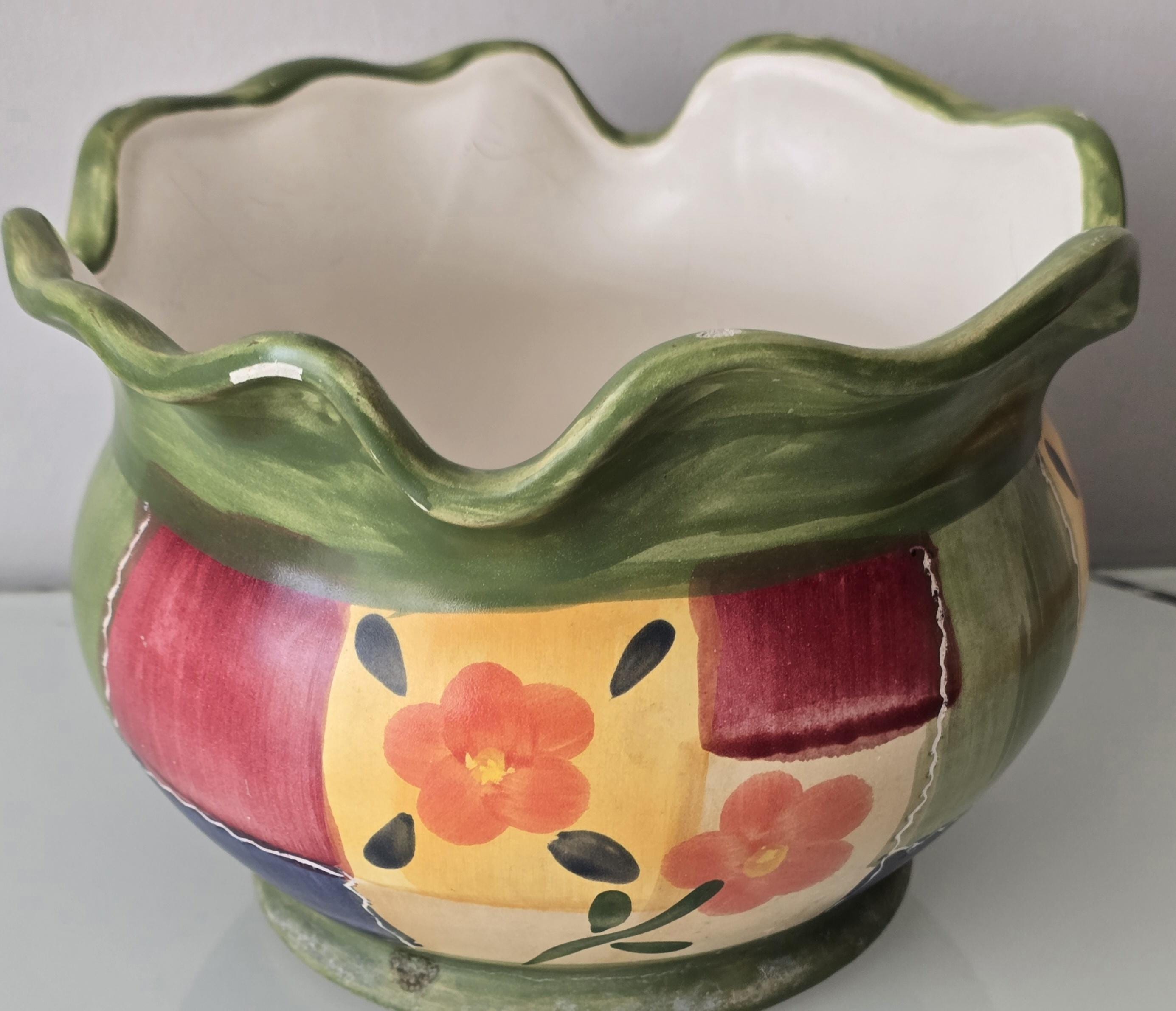 ヴィンテージの手描き陶器プランター、パッチワークの花柄デザイン 