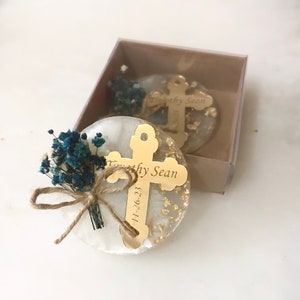 20 pcs Handmade Baptism favors personalized cross custom epoxy magnet with flowers christening gift for guests baptism favors for boy&girl