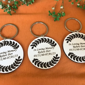 Memory bulk funeral favors personalized wood flower  keychain celebration of life memorial favors for guest,sympathy favor
