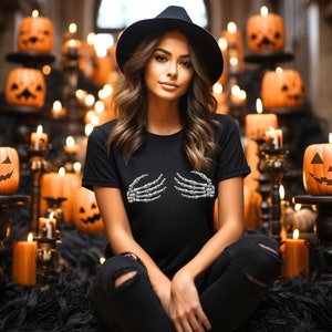 Playera para Halloween, Playera manos esqueleto, Playera para regalo