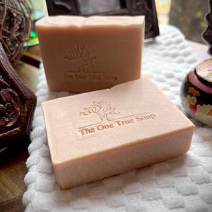 Lola&#39;s Handcrafted Soap/Handmade Natural Soap/Deliciously Scented High-Quality Premium Soap/Goat&#39;s Milk Soap/Jabon Artesanal/Leche de Cabra