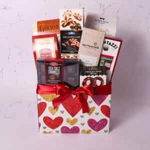 Valentine&#39;s Day Snack Gift Box: Gourmet Treats Care Package
