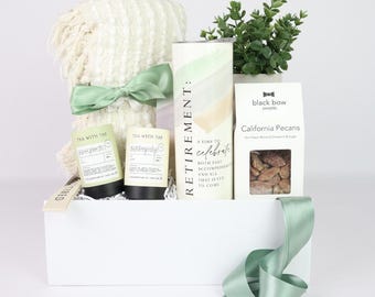 Retirement Gift For Her, Luxury Retirement Gift Basket, Coworker Retirement Gift, Boss Gift for Women, Personalized Gift Box