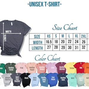 以下が含まれることがあります： ユニセックスTシャツのサイズチャートで、インチで測定されています。チャートは、XSから3XLまでのサイズで、シャツの幅と長さを示しています。カラーチャートは、18種類の異なる色のTシャツを示しています。