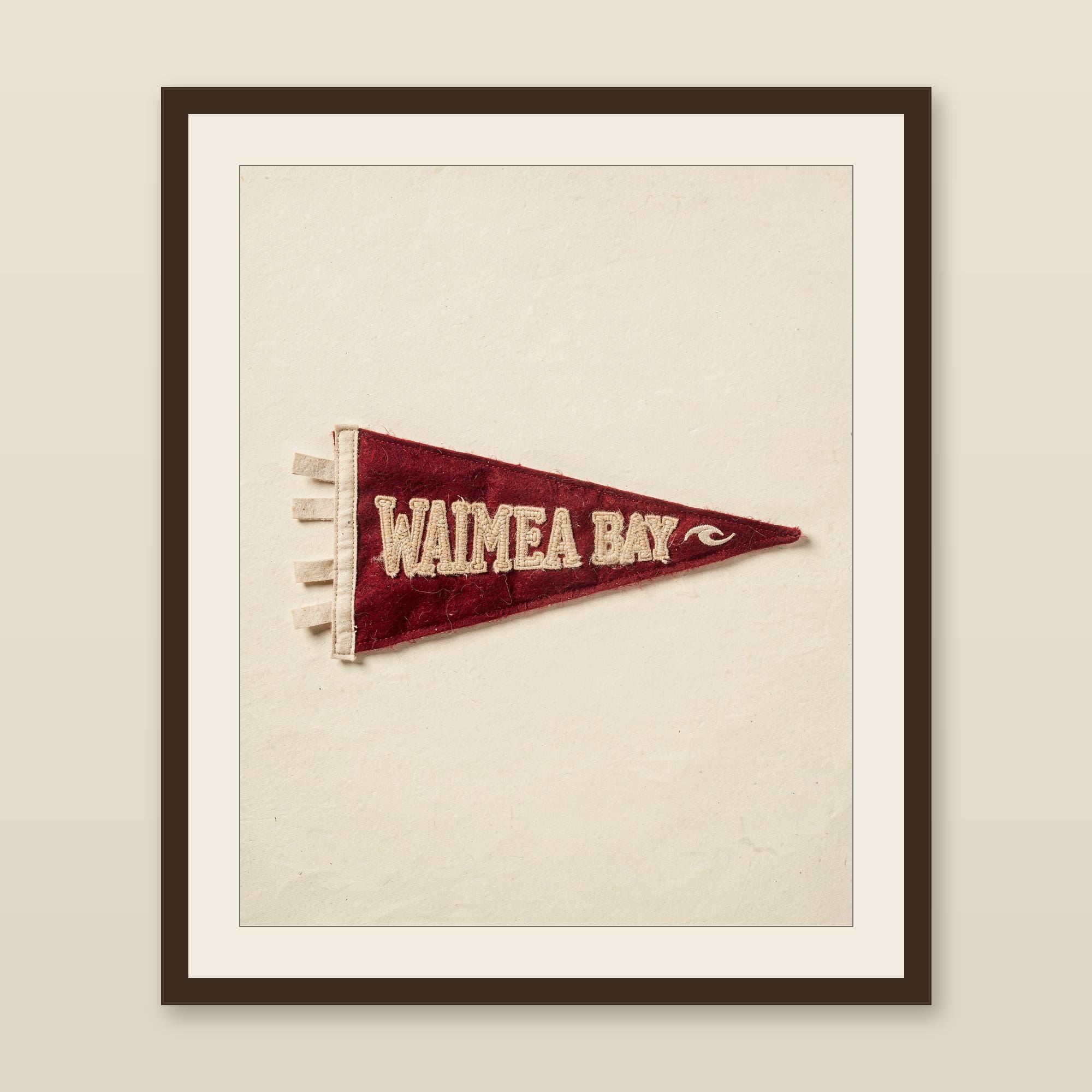 Waimea Bay, Oahu, Hawaii Surf Pennant Print | Vintage Felt Pennant Art | Beach House Decor | Retro Surf Wall Art | Printable Digital Downloa