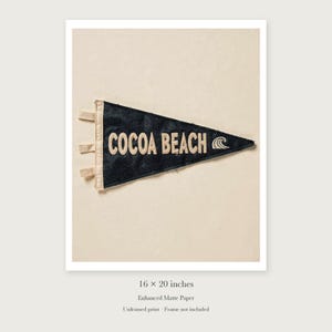 Lámina artística con banderín de surf de Cocoa Beach, póster costero enmarcado o sin enmarcar. imagen 9