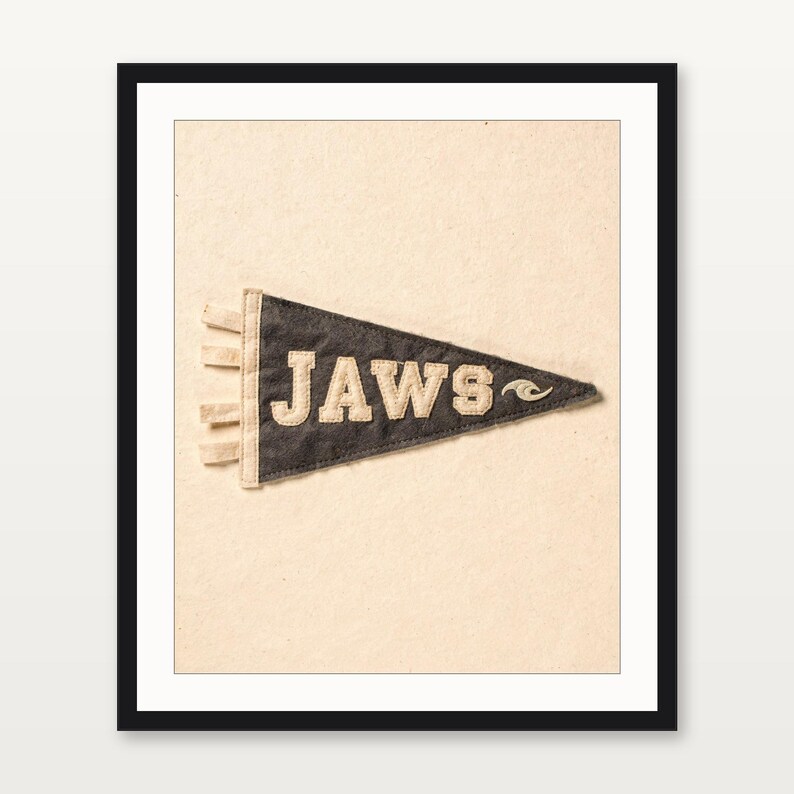 Jaws (Pe'ahi), Maui, Hawaii Surf Pennant Print | Vintage Felt Pennant Art | Beach House Decor | Retro Surf Wall Art | Printable Digital Down image 3