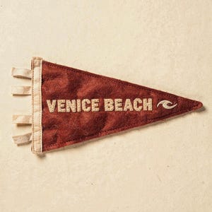 Venice Beach, California Surf Pennant Print | Vintage Felt Pennant Art | Beach House Decor | Retro Surf Wall Art | Printable Digital Downloa image 2