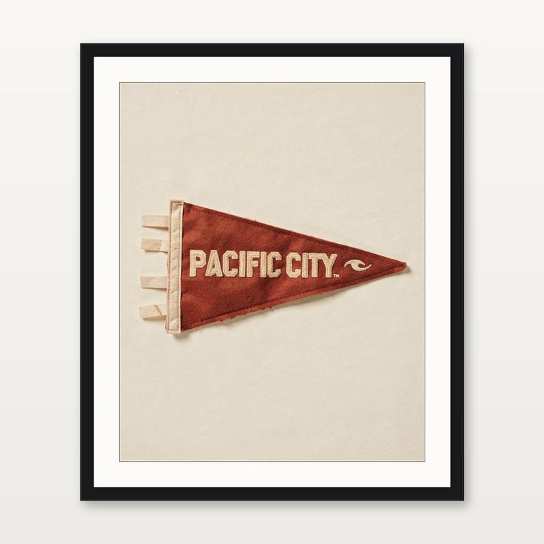 Pacific City, Oregon Surf Pennant Print | Vintage Felt Pennant Art | Beach House Decor | Retro Surf Wall Art | Printable Digital Download image 3