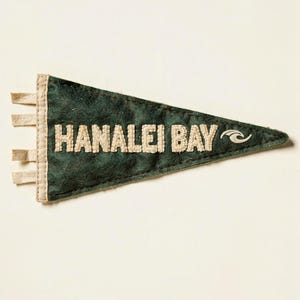 Hanalei Bay, Kauai, Hawaii Surf Pennant Print | Vintage Felt Pennant Art | Beach House Decor | Retro Surf Wall Art | Printable Digital Downl image 2
