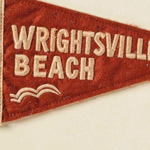Wrightsville Beach, North Carolina Surf Pennant Print | Vintage Felt Pennant Art | Beach House Decor | Retro Surf Wall Art | Printable Digit image 4