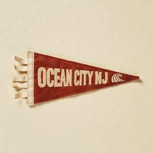 Ocean City, New Jersey Surf Pennant Print | Vintage Felt Pennant Art | Beach House Decor | Retro Surf Wall Art | Printable Digital Download image 2