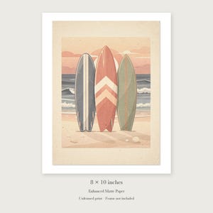 Lámina decorativa infantil con diseño de tabla de surf, enmarcada o sin enmarcar. Póster retro playero para habitación de bebé. imagen 7