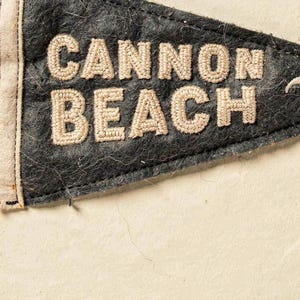 Cannon Beach, Oregon Surf Pennant Print | Vintage Felt Pennant Art | Beach House Decor | Retro Surf Wall Art | Printable Digital Download image 4