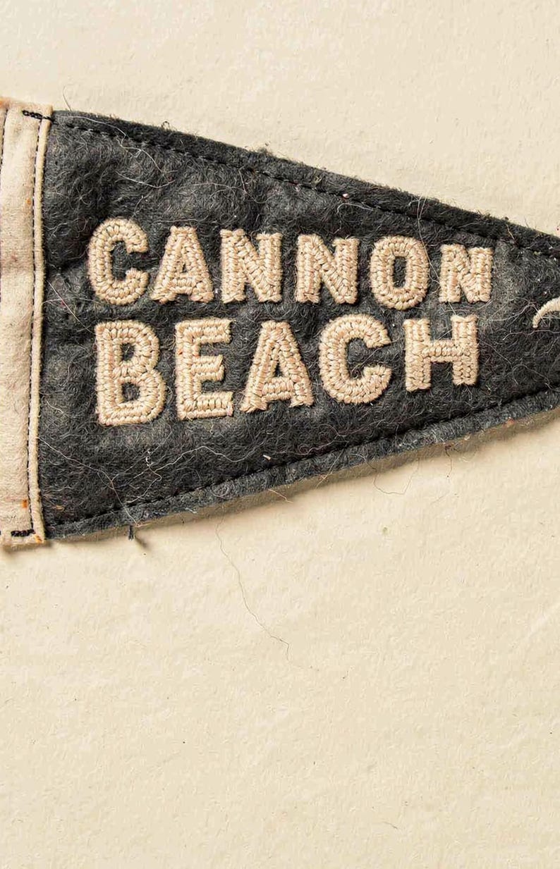 Cannon Beach, Oregon Surf Pennant Print | Vintage Felt Pennant Art | Beach House Decor | Retro Surf Wall Art | Printable Digital Download image 4