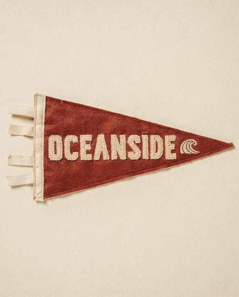 Oceanside, Kaliforniens surfvimpeltryck | Vintage filtvimpelkonst | Strandhusdekor | Retro surfväggkonst | Utskrivbar digital nedladdning bild 2