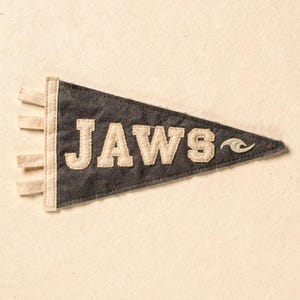 Jaws, Pe'ahi surf pennant unframed printed artwork and full composition with its paper border.