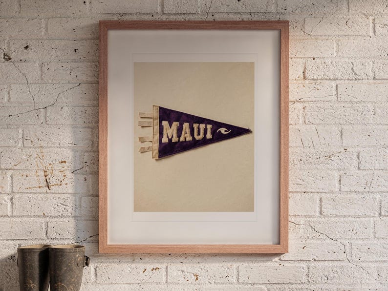 Maui, Hawaii Surf Pennant Print