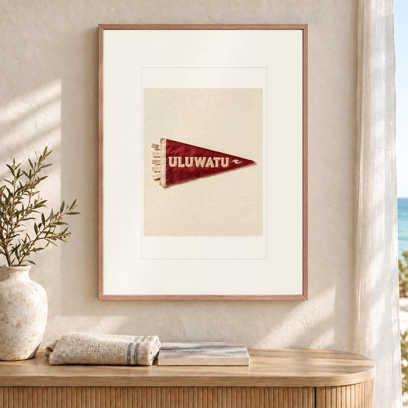 Lámina artística con banderín de surf de Uluwatu, póster costero enmarcado o sin enmarcar. imagen 12