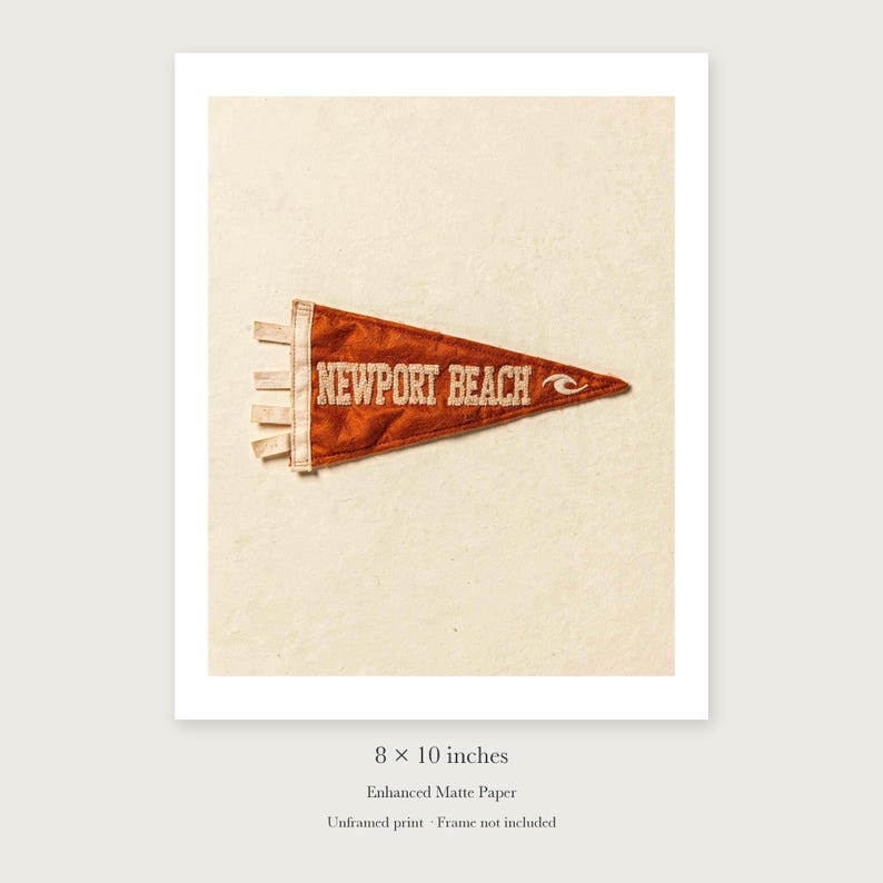 Lámina artística con banderín de surf de Newport Beach, California, póster costero enmarcado o sin enmarcar. imagen 7