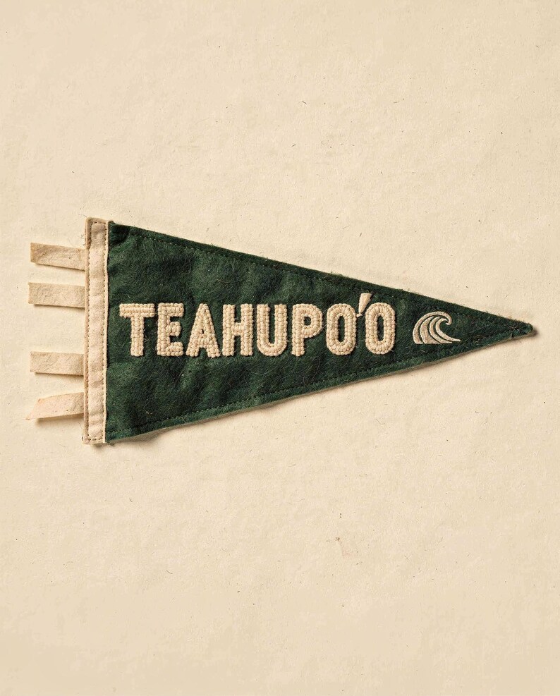 Teahupo'o, Tahiti Surf Pennant Print | Vintage Felt Pennant Art | Beach House Decor | Retro Surf Wall Art | Printable Digital Download image 2