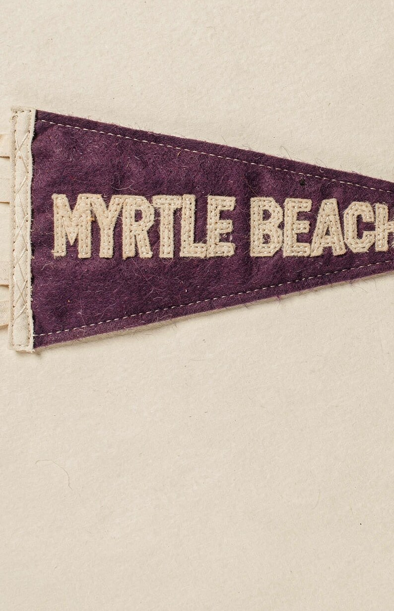 Estampado de banderín de surf de Myrtle Beach, Carolina del Sur / Arte de banderín de fieltro vintage / Decoración para casa de playa / Arte mural de surf retro / Impresión digital Dow imagen 4
